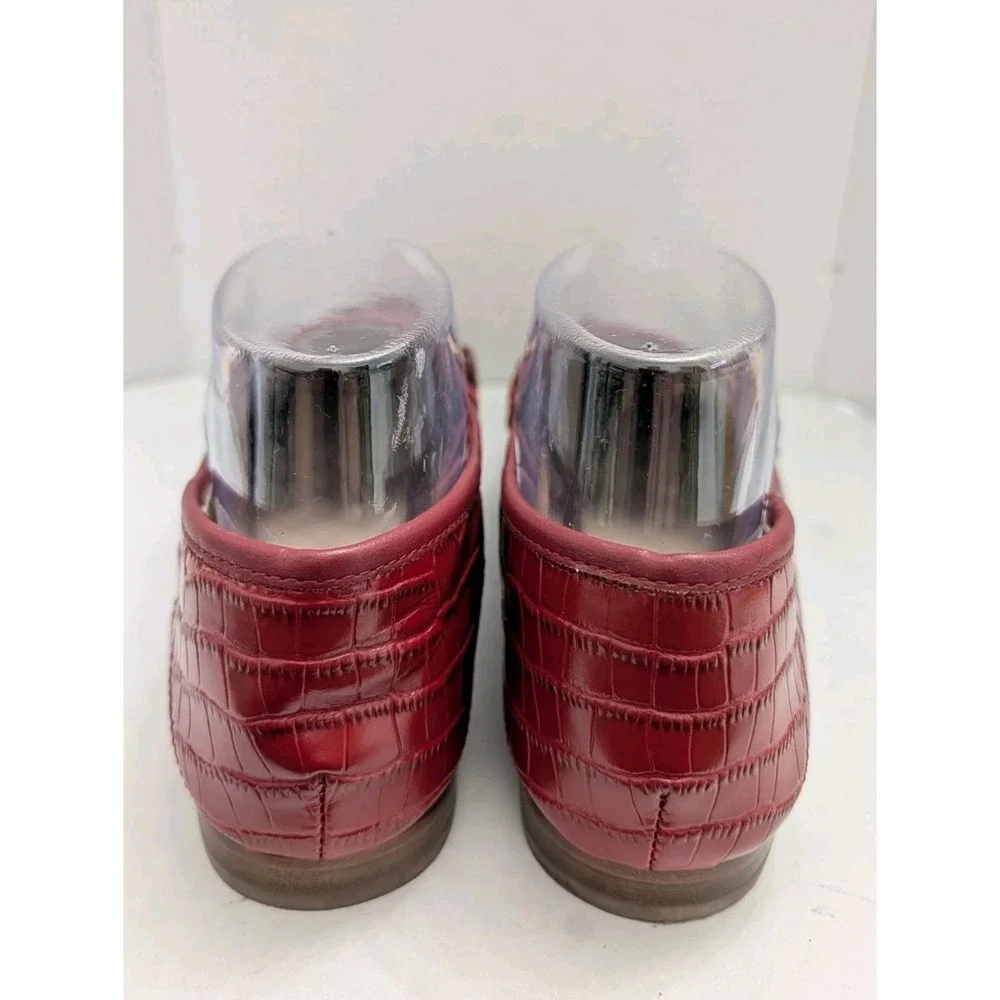 J. Mclaughlin Dillon Red Croc Skin Print Leather Loafers Sz 8M Bamboo Metal Gold